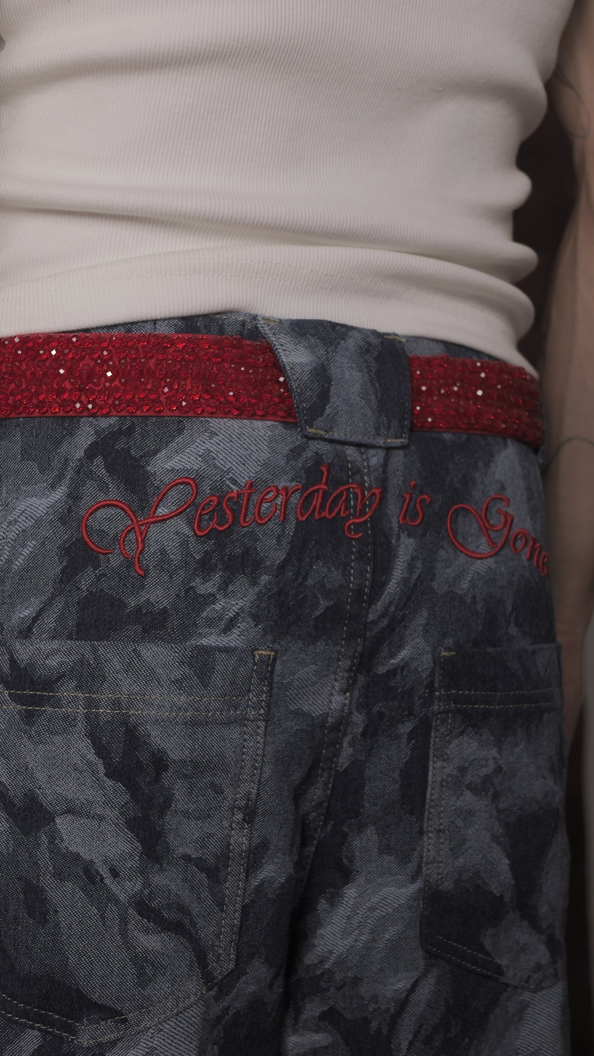 ROUGE DENIM PANT